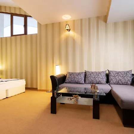Paradise Hotel Tsigov Chark
