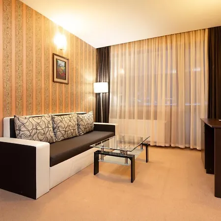 Paradise Hotell 3*