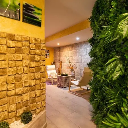 Paradise Hotel