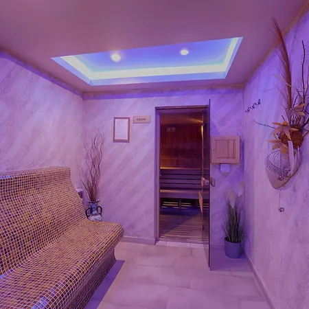 Paradise 3* Ţigov Ceark
