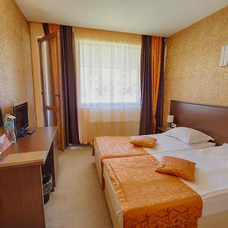 Paradise Hotel Tsigov Chark