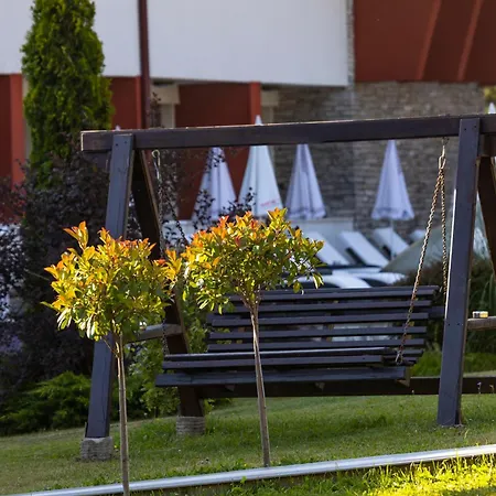 Hotel Paradise Ţigov Ceark