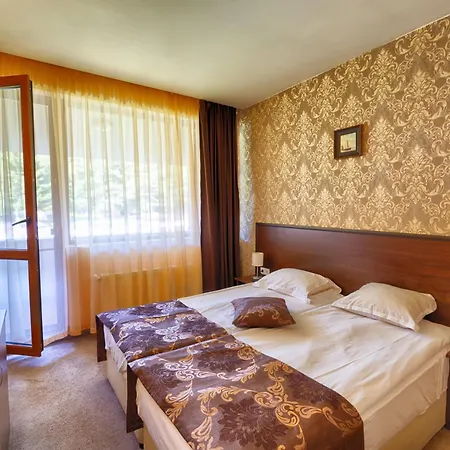 Paradise 3*