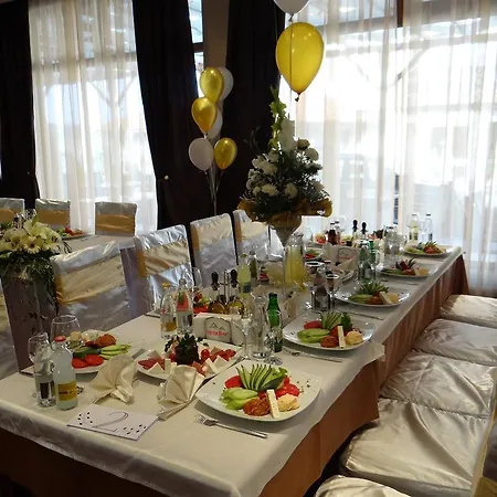 Paradise 3* Ţigov Ceark
