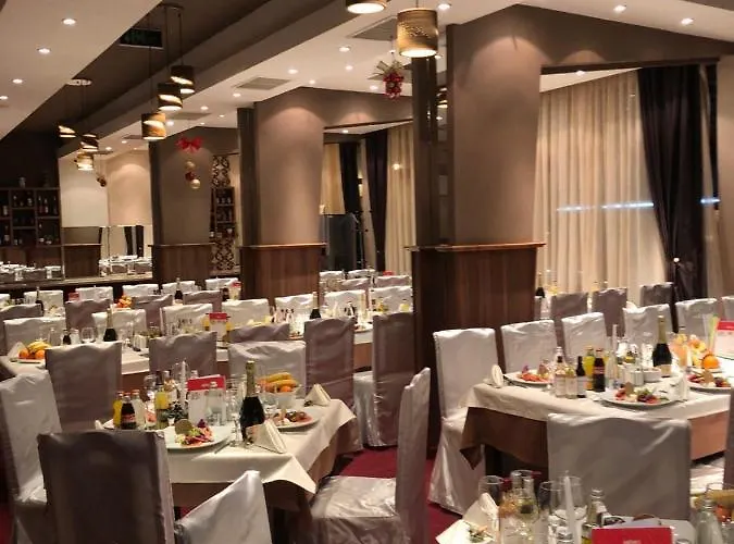 Paradise Tsigov Chark