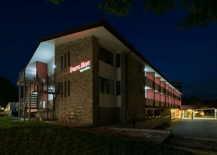 Paradise Hotel Tsigov Chark